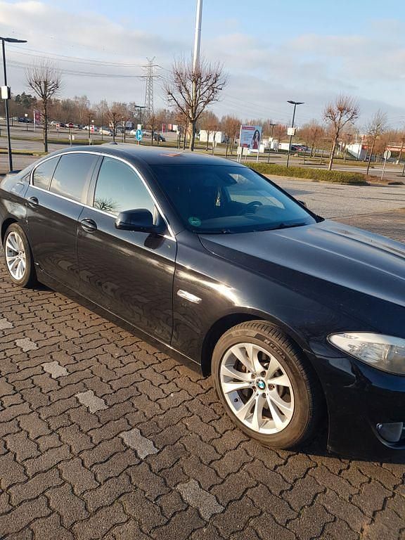 Gebraucht BMW 525 218 PS (160 kW) 2012 Schwarz Limousine