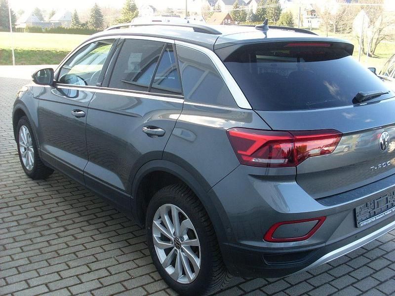 Gebraucht VW T-Roc Move 150 PS (110 kW) 2024 Grau SUV