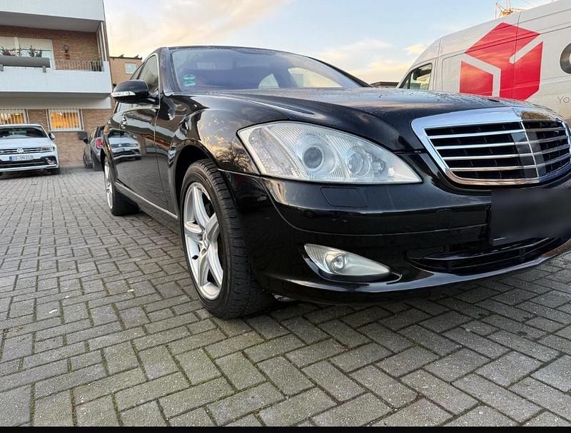 Blau Gebraucht 2006 Mercedes S500 Sport Limousine | 9.250 € (Superpreis) - Bild 1/4