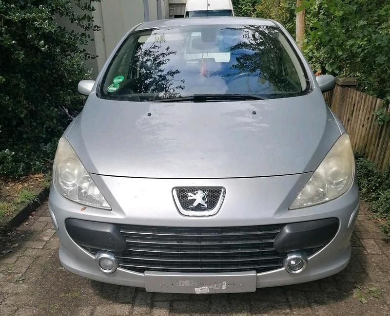Silber Gebraucht 2006 Peugeot 307 Kleinwagen | 1.399 € (Fairer Preis) - Bild 1/4