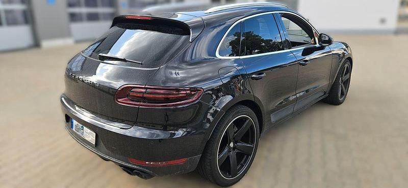 Second-hand Porsche Macan S 258 CP (189 kW) 2017 Negru SUV
