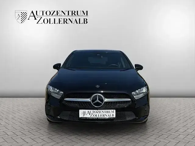 Gebraucht Mercedes A250 Progressive 160 PS (117 kW) 2021 Schwarz Limousine