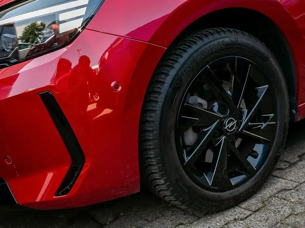 Gebraucht Opel Corsa 101 PS (74 kW) 2025 Rot Kleinwagen