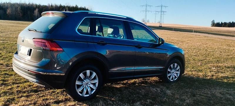 Gebraucht VW Tiguan 190 PS (139 kW) 2018 Grau SUV