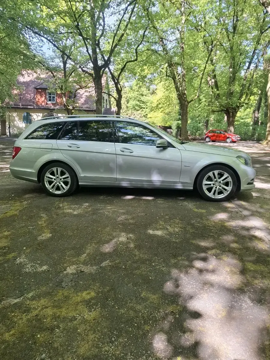 Second-hand Mercedes C220 170 CP (125 kW) 2011 Gri Break