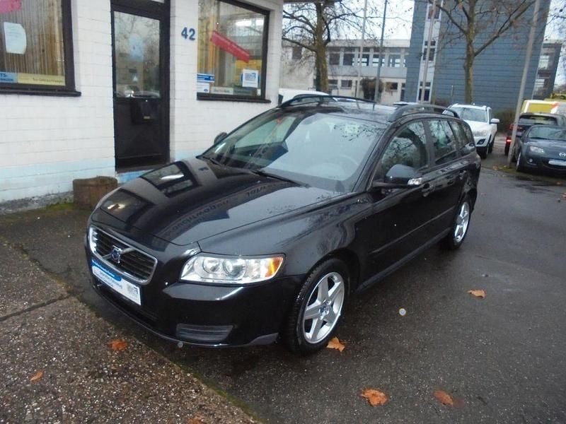 Gebraucht Volvo V50 Kinetic 125 PS (91 kW) 2010 Schwarz Kombi