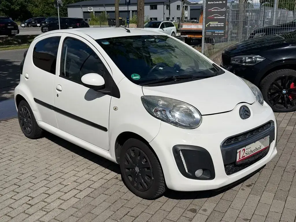 Gebraucht Citroën C1 Tendance 68 PS (50 kW) 2012 Weiß Kleinwagen