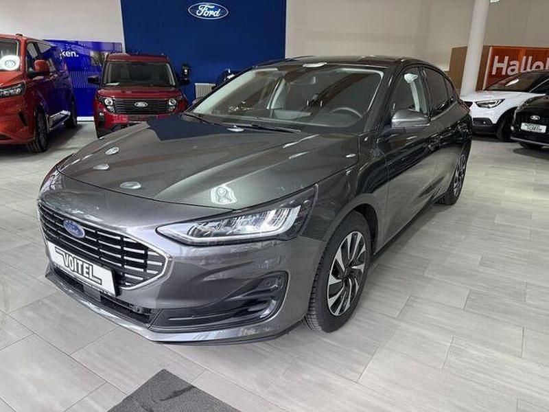 Gebraucht Ford Focus Titanium 116 PS (85 kW) 2025 Grau Limousine