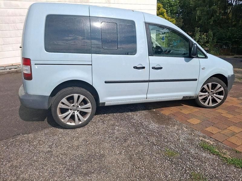 Grau Gebraucht 2006 VW Caddy Life Van / Kleinbus | 1.999 € (Etwas zu teuer) - Bild 1/4