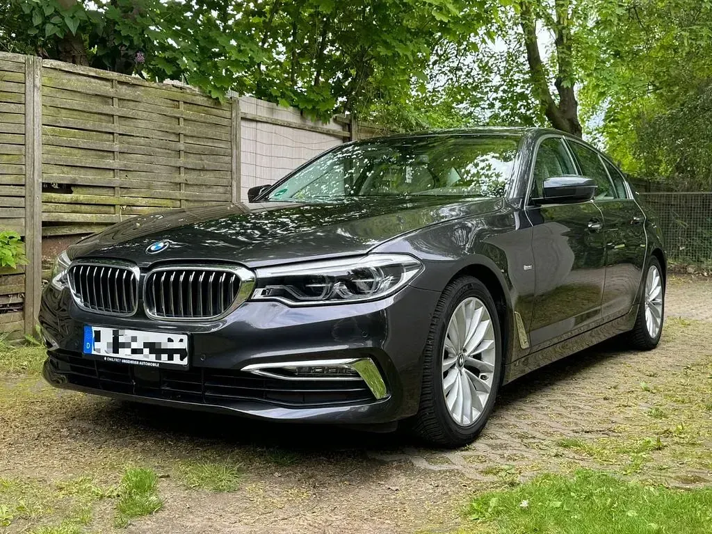 Używany BMW 520 Luxury Line 190 KM (139 kW) 2017 Szary Sedan/Limuzyna