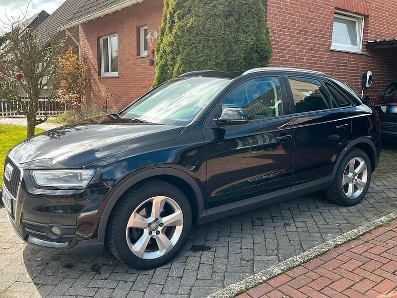 Gebraucht Audi Q3 140 PS (102 kW) 2012 Schwarz SUV