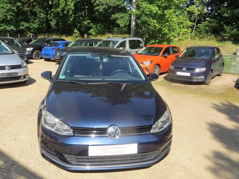 Blau Gebraucht 2016 VW Golf VII LOUNGE Limousine | 10.400 € (Fairer Preis) - Bild 1/4