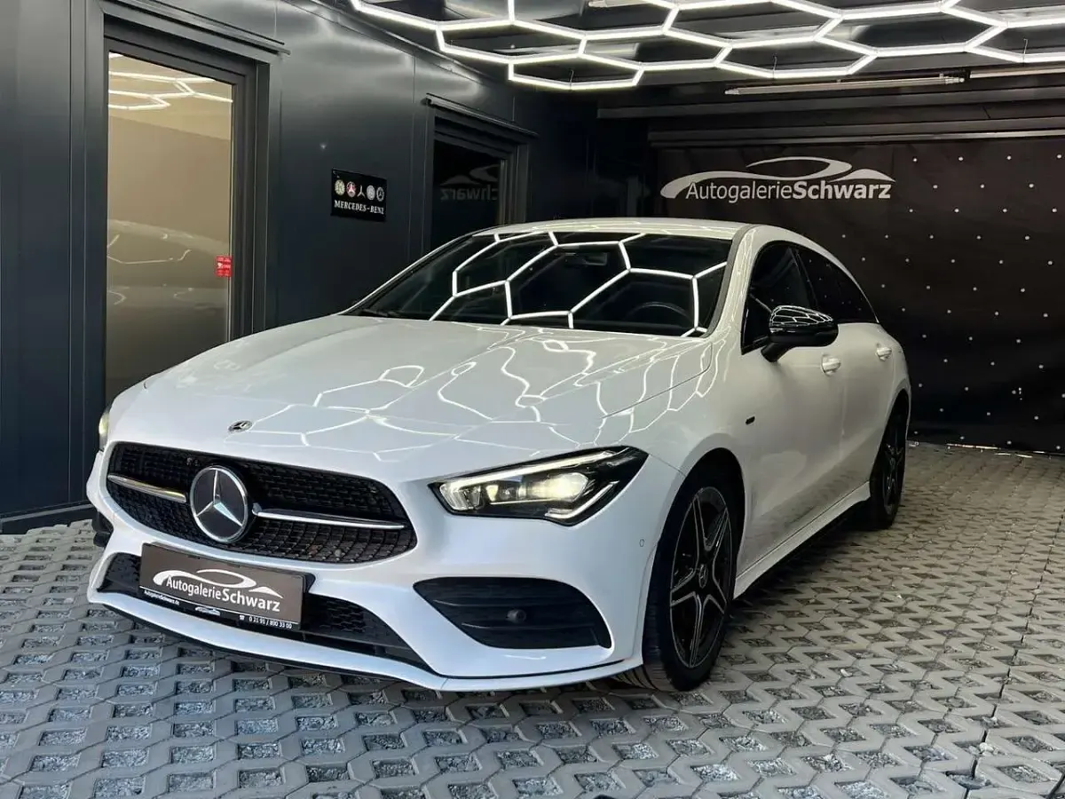 Gebraucht Mercedes CLA200 AMG 150 PS (110 kW) 2022 Amg polarweiss Kombi