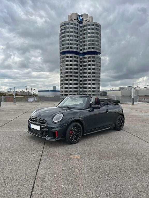 Neu Mini John Cooper Works Cabriolet 231 PS (169 kW) 2025 Grau Cabrio
