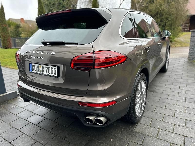 Gebraucht Porsche Cayenne S 420 PS (308 kW) 2016 Braun SUV