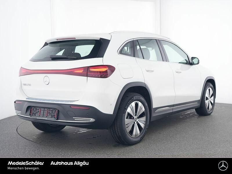 Gebraucht Mercedes EQA250 Progressive 150 kW (204 PS) 2025 Unilack polarweiß SUV