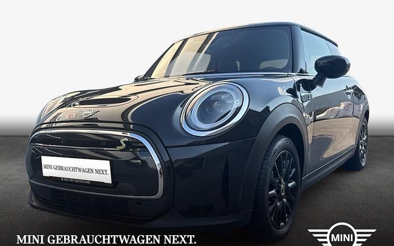Gebraucht Mini Cooper Essential 135 kW (184 PS) 2023 Schwarz Kleinwagen