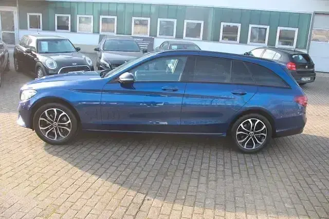 Gebraucht Mercedes C220 194 PS (142 kW) 2020 Andere Limousine