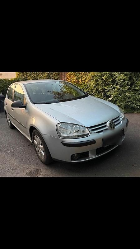 Silber Gebraucht 2007 VW Golf V Limousine | 2.500 € (Fairer Preis) - Bild 1/4