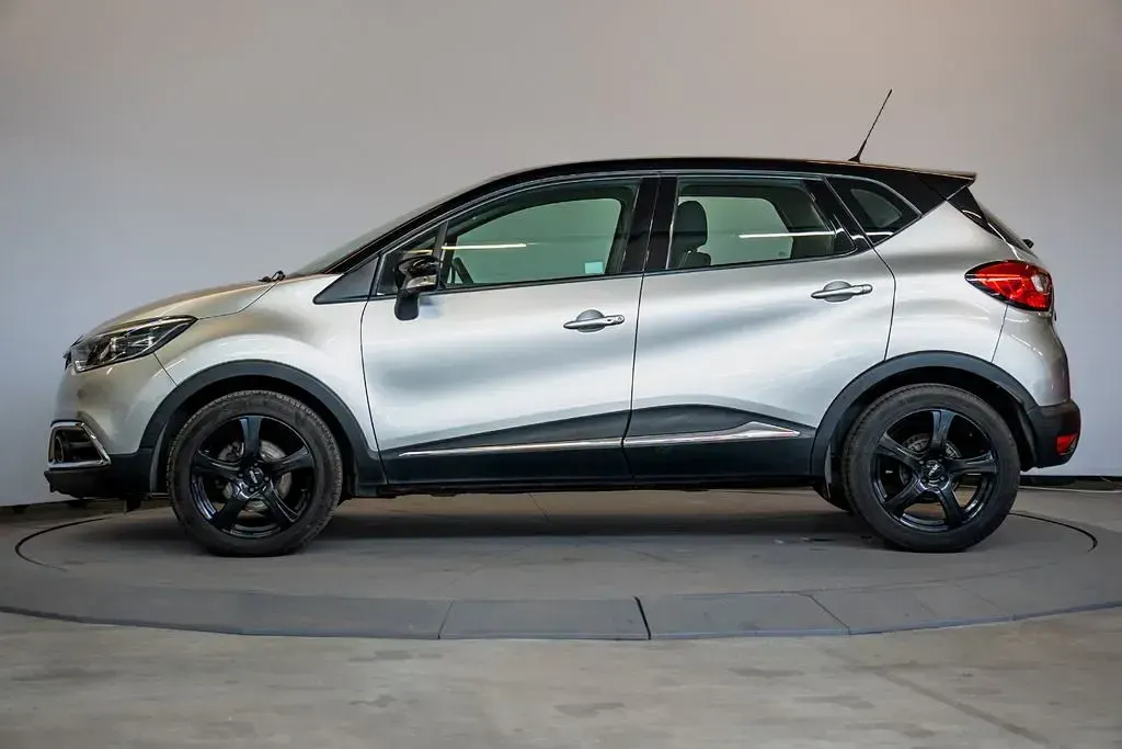 Occasion Renault Captur Luxe 120 ch (88 kW) 2014 Argent SUV