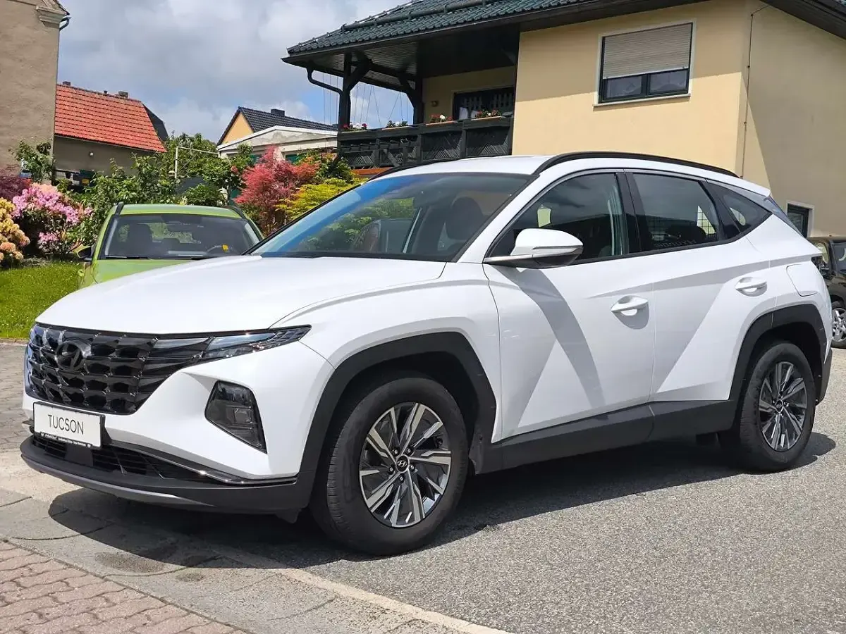 Gebraucht Hyundai Tucson Select 150 PS (110 kW) 2022 Atlas white / sol SUV
