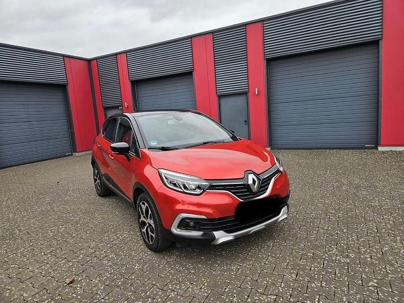 Gebraucht Renault Captur 118 PS (86 kW) 2017 Rot SUV
