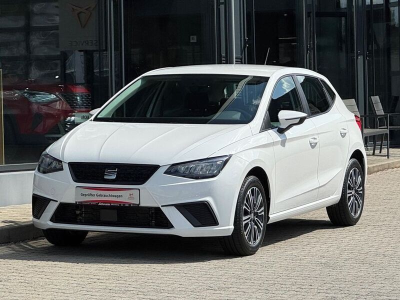 Weiß Gebraucht 2024 Seat Ibiza Style Limousine | 18.990 € (Fairer Preis) - Bild 1/4