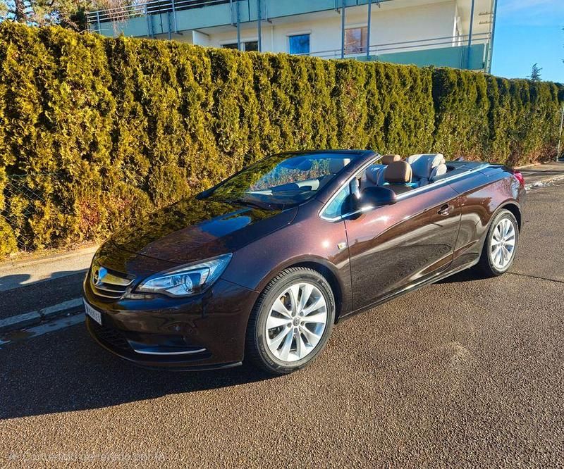 Gebraucht Opel Cascada Innovation 170 PS (125 kW) 2016 Braun Cabrio