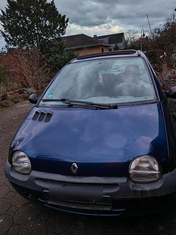 Blau Gebraucht 2000 Renault Twingo Kleinwagen | 1.300 € - Bild 1/4