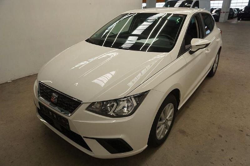 Weiß Gebraucht 2020 Seat Ibiza Style Limousine | 14.960 € (Etwas zu teuer) - Bild 1/4