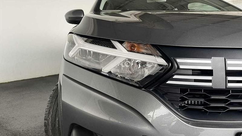 Gebraucht Dacia Logan Expression 91 PS (66 kW) 2024 Andere farbe Limousine