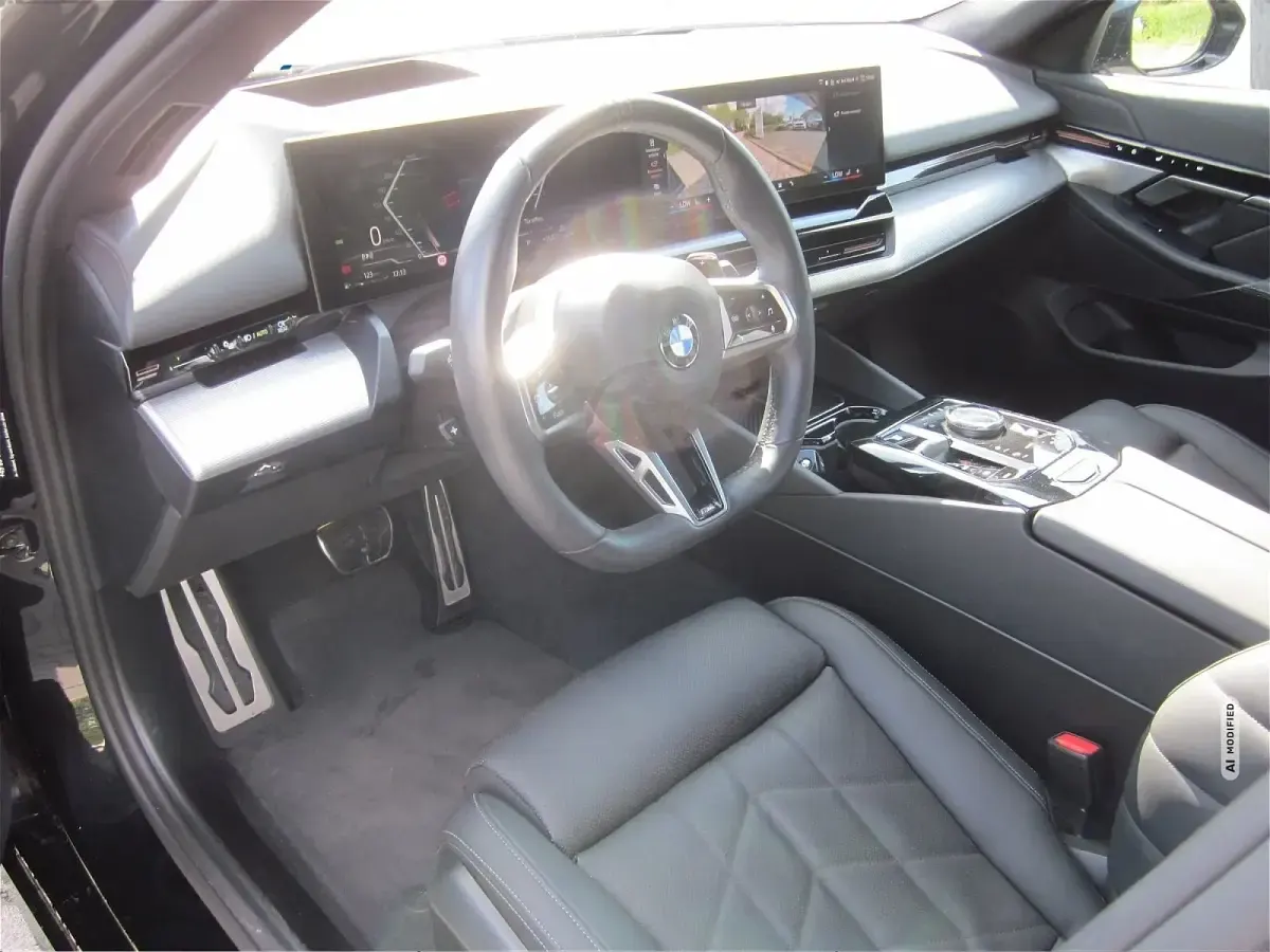 Gebraucht BMW 520 Sport Line 197 PS (144 kW) 2024 Schwarz metallic