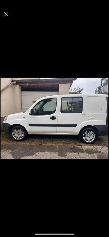 Weiß Gebraucht 2009 Fiat Doblò Van / Kleinbus | 4.000 € (Etwas zu teuer) - Bild 1/4
