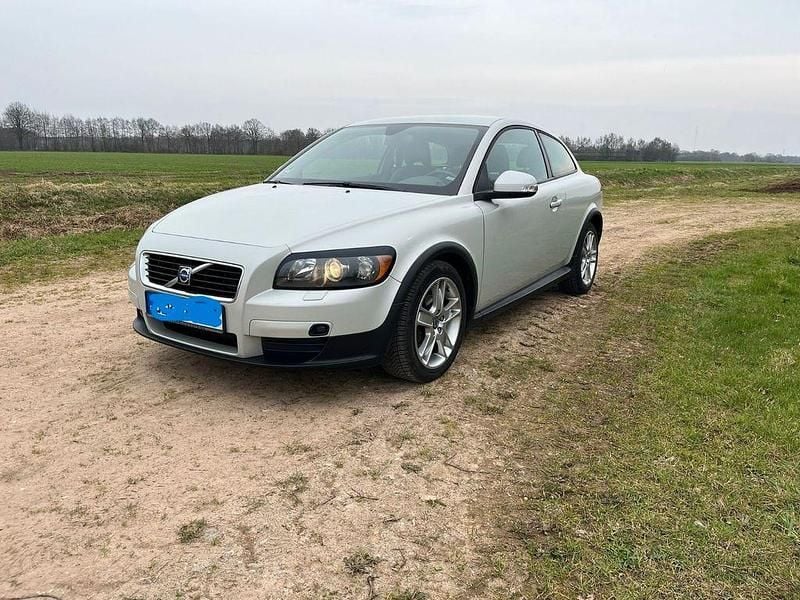 Gebraucht Volvo C30 125 PS (91 kW) 2009 Weiß Kleinwagen