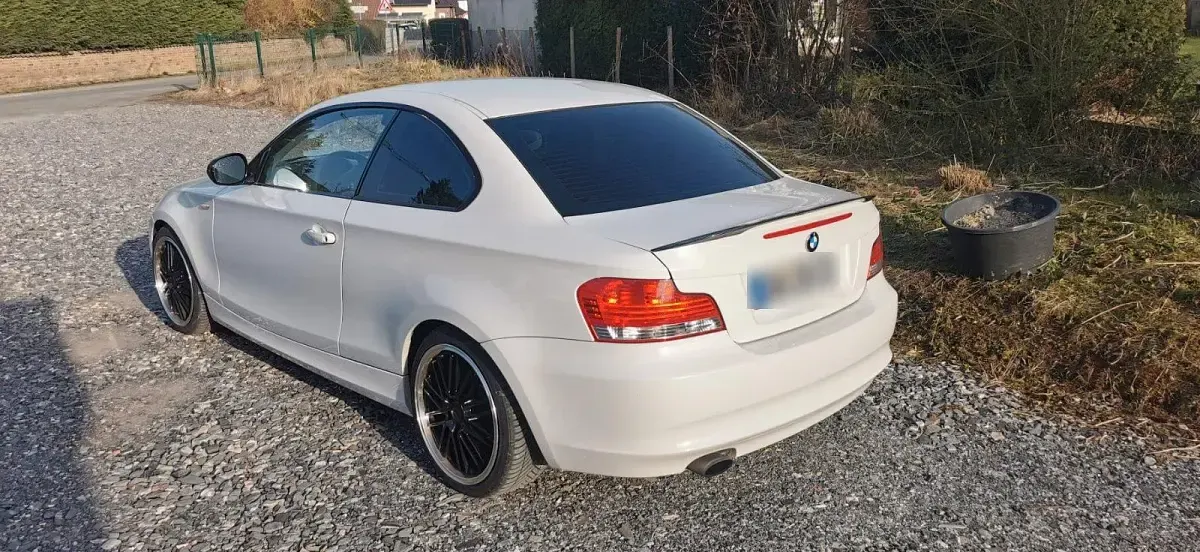 Gebraucht BMW 120 Coupé 170 PS (125 kW) 2010 Weiß Coupé