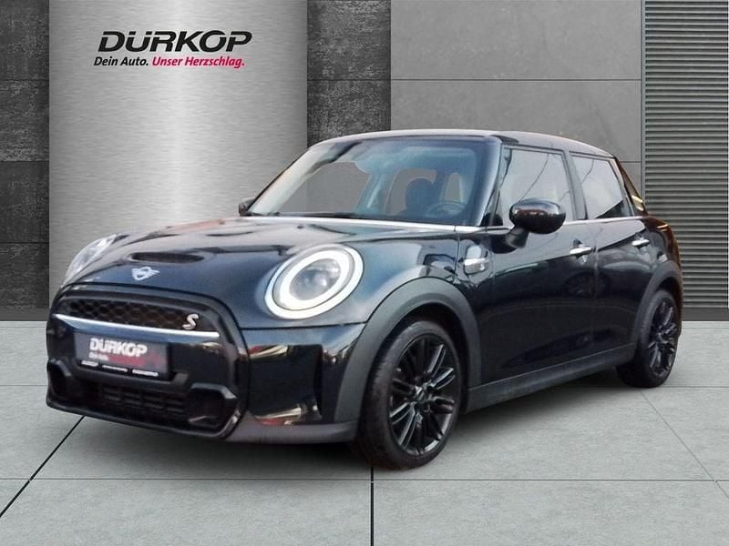 Gebraucht Mini Cooper S Classic 178 PS (130 kW) 2021 Enigmatic black metallic Kleinwagen