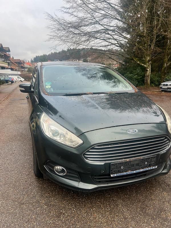 Gebraucht Ford Focus 120 PS (88 kW) 2016 Grau Kombi