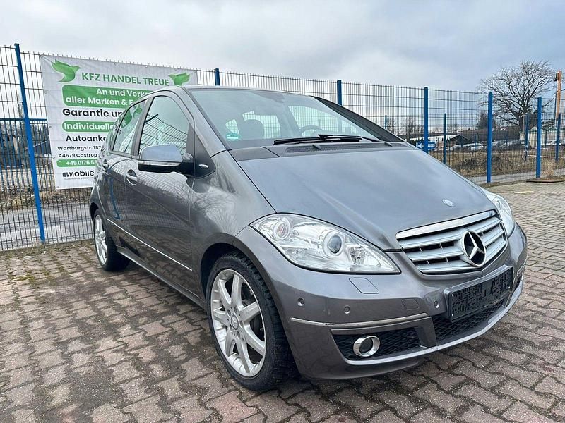 Gebraucht Mercedes A200 140 PS (102 kW) 2009 Grau Limousine