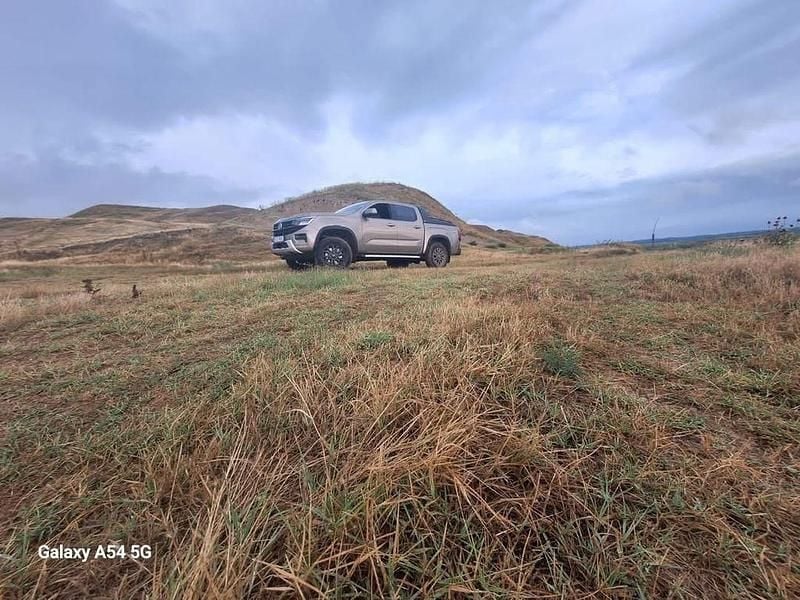 Gebraucht VW Amarok 209 PS (153 kW) 2024 Beige Pickup