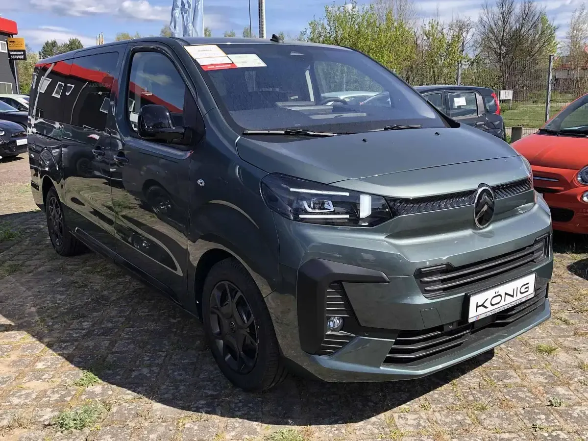 Gebraucht Citroën Spacetourer 177 PS (130 kW) 2026 Grün Van / Kleinbus