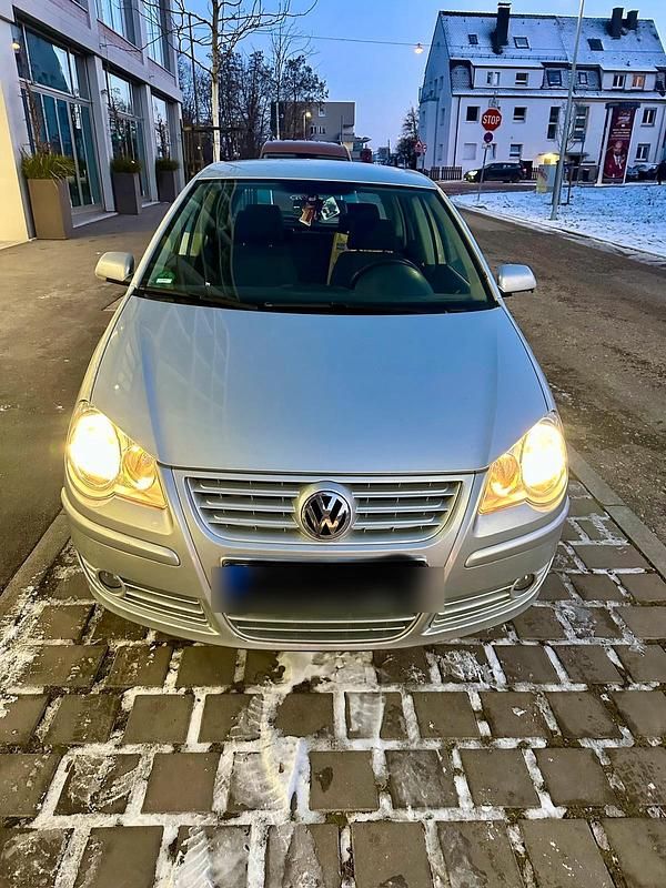 Silber Gebraucht 2006 VW Polo Kleinwagen | 3.199 € (Fairer Preis) - Bild 1/4