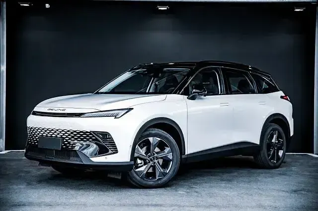 Używany Baic X55 177 KM (130 kW) 2023 Biały SUV
