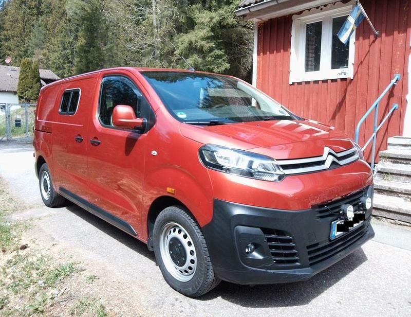 Used Citroën Jumpy 122 HP (89 kW) 2018 Orange Minivan