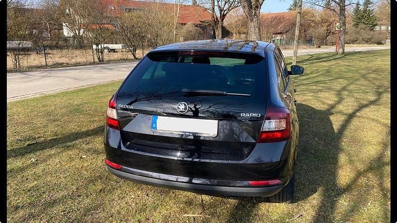 Gebraucht Skoda Rapid Clever 110 PS (80 kW) 2018 Schwarz Kleinwagen