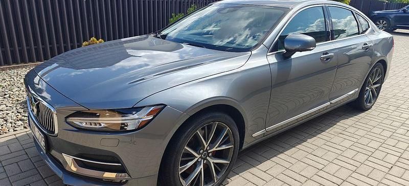 Grau Gebraucht 2017 Volvo S90 Inscription Limousine | 22.000 € (Superpreis) - Bild 1/4