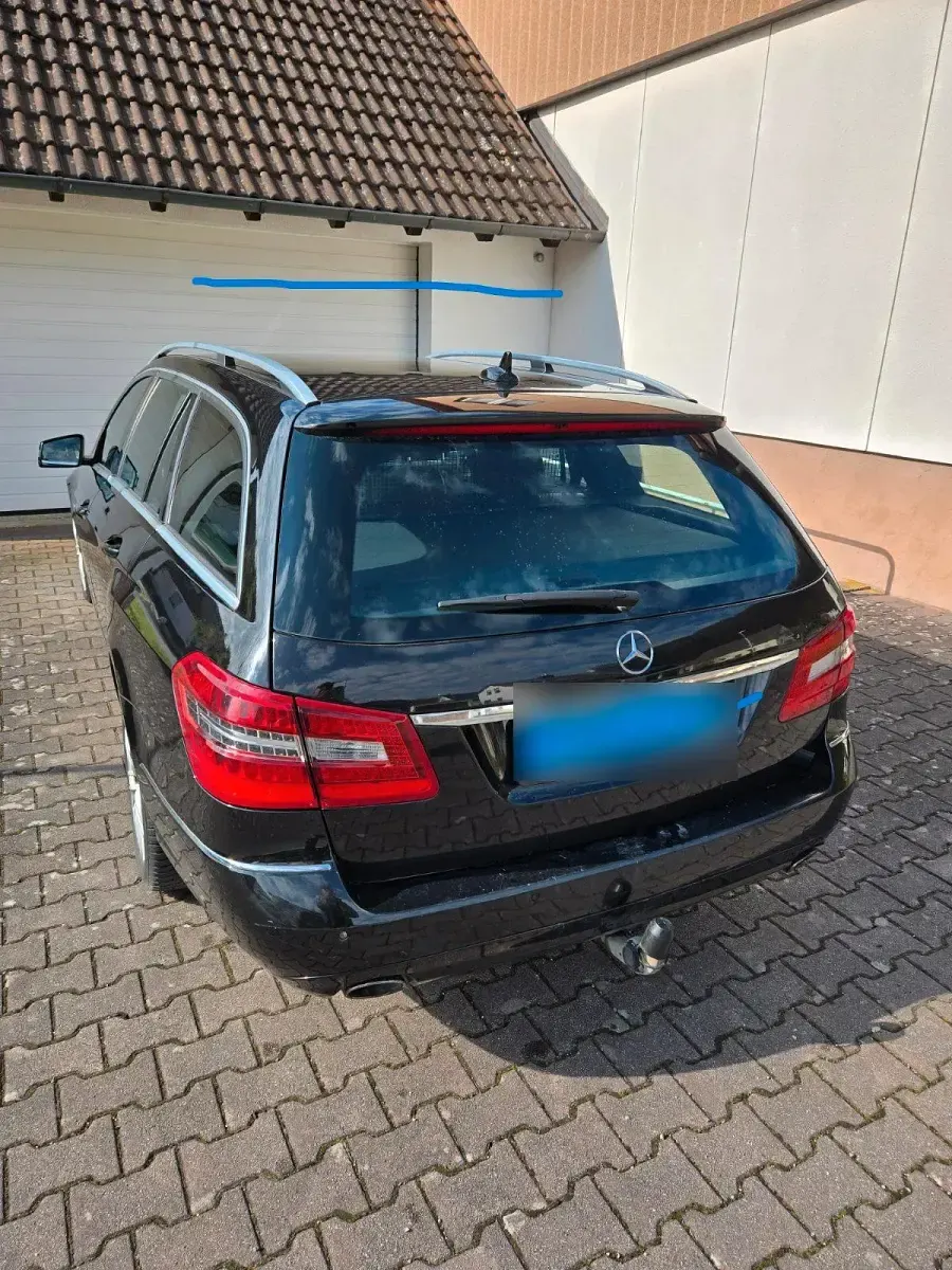 Gebraucht Mercedes E350 Avantgarde 265 PS (194 kW) 2010 Kombi