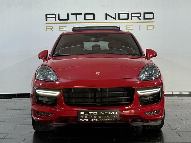 Gebraucht Porsche Cayenne GTS Chrono 441 PS (324 kW) 2017 Rot SUV