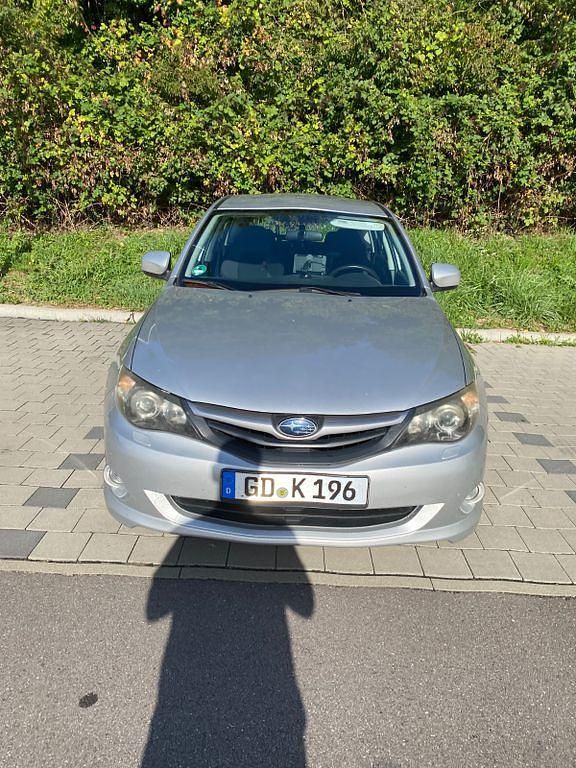 Silber Gebraucht 2011 Subaru Impreza Active Limousine | 6.000 € (Etwas zu teuer) - Bild 1/4