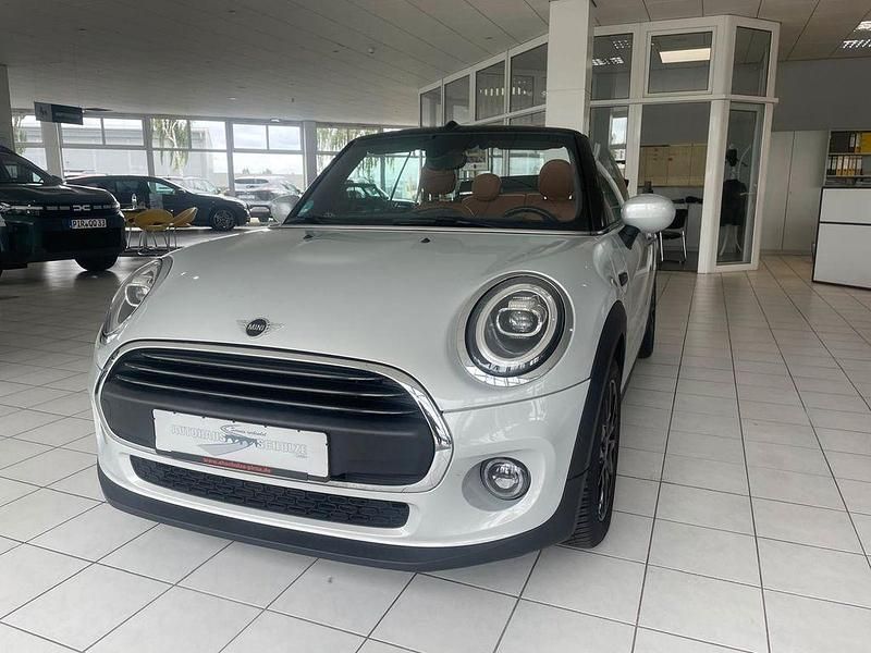 Gebraucht Mini One Cabriolet Chili 102 PS (75 kW) 2019 Silber Cabrio