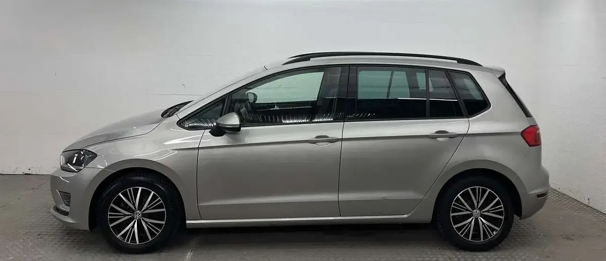 Gebraucht VW Golf Sportsvan Allstar 339 PS (249 kW) 2016 Tungsten silber Van / Kleinbus